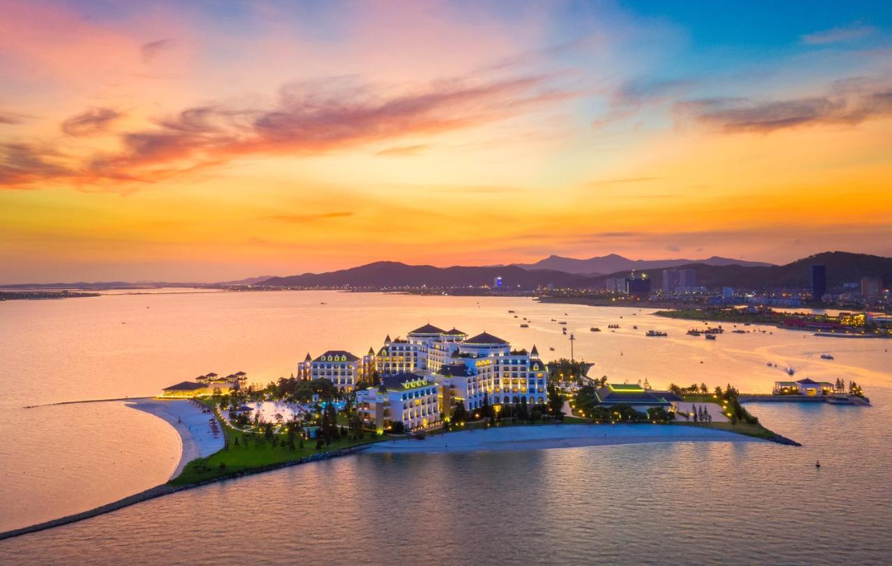 Vinpearl Resort & Spa Халонг Екстер'єр фото